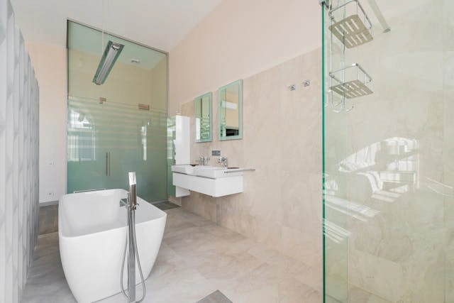 glass partition between bedroom and bathroom interior design